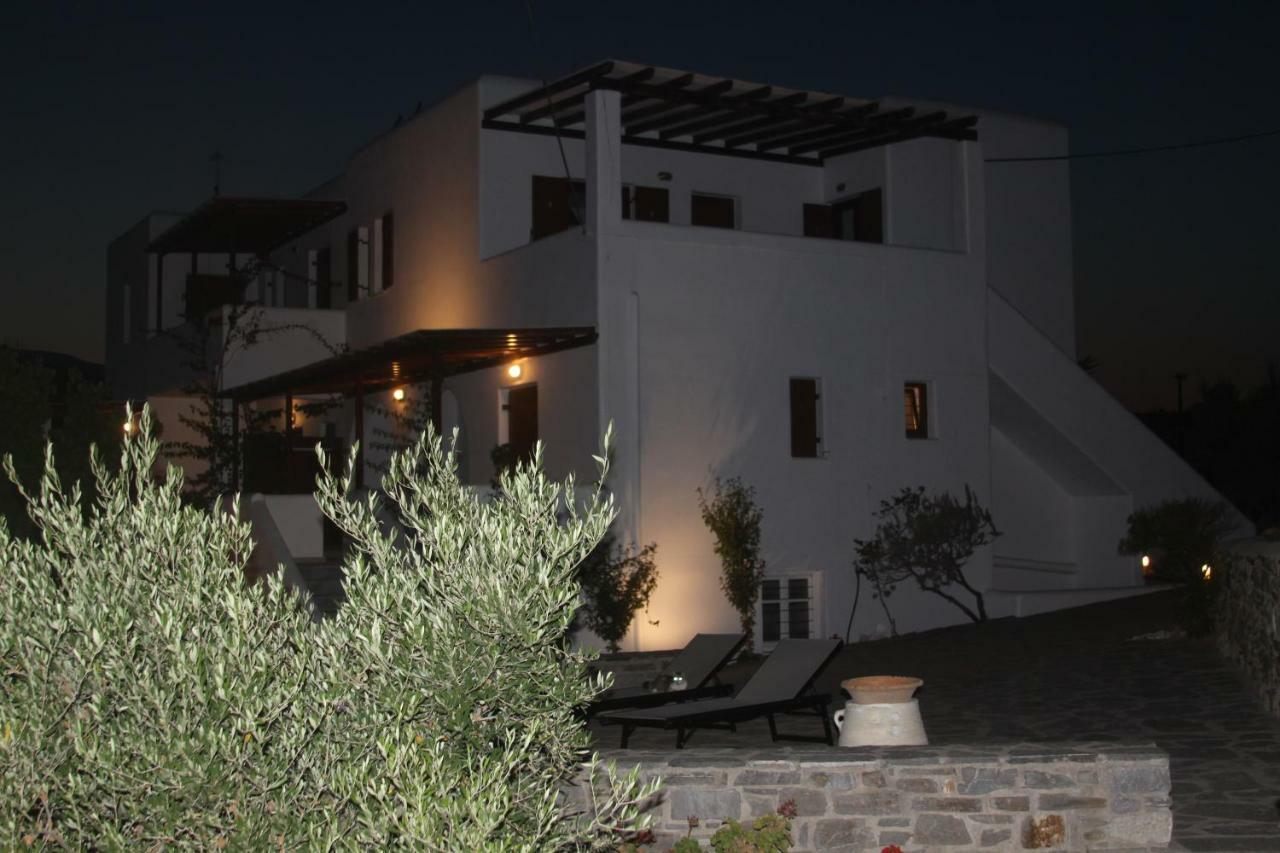 Apartments Márpissa エクステリア 写真