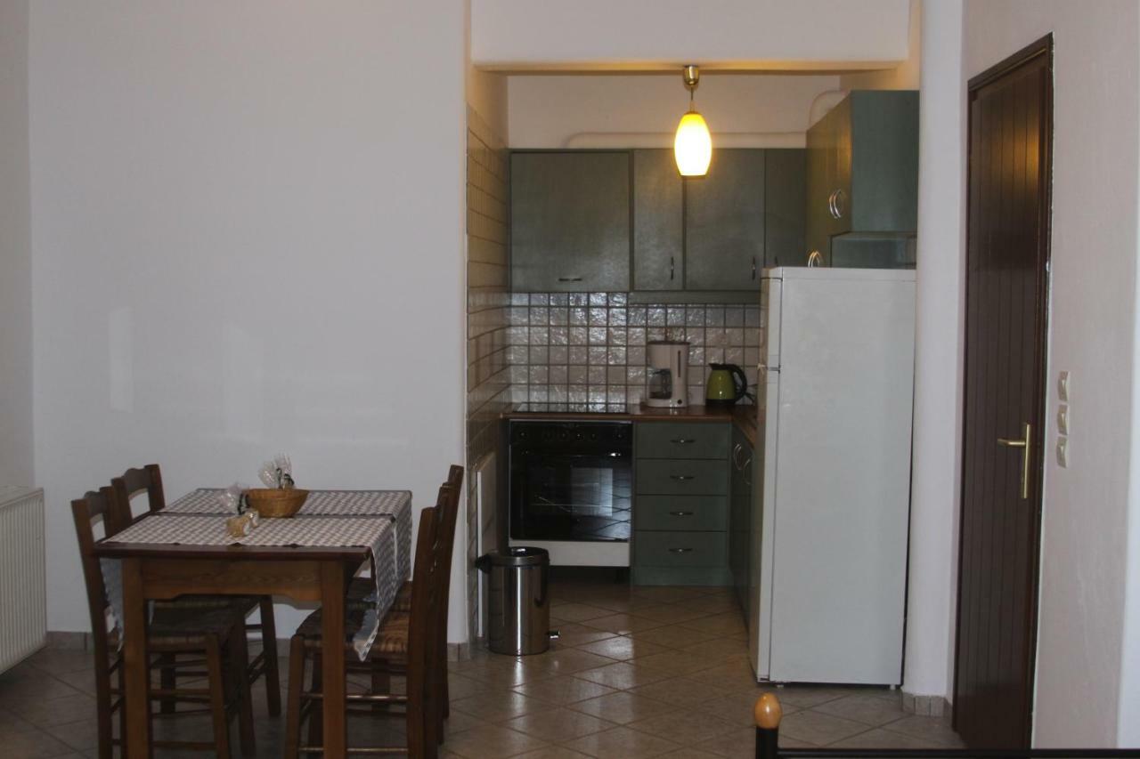 Apartments Márpissa エクステリア 写真